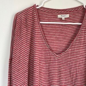 Madewell v-neck red and grey tee